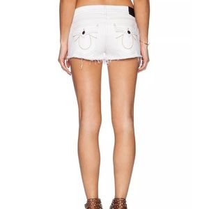 True Religion Jean Shorts Joey frayed cutoff 24 & 27 white